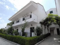 Chandris Apartments 3*