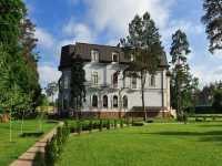 Gostiniy Dvor 1812 4*