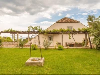 Anica Guest House 3*