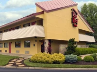 Red Roof Inn Cincinnati Northeast - Blue Ash 2*