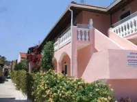 Jessica Studios & Apartments 2*