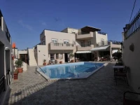 Irini Apartments 3*