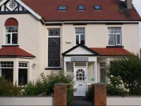 Cleave Court Guest House 4*