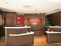 Courtyard Greensboro Airport 3*