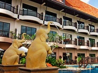 Nipa Resort 4*