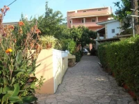 Kostas Apartments