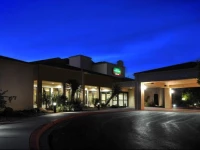 Courtyard Albuquerque Airport 3*