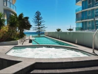 Reflection Tower Two 4*