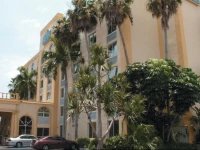 La Quinta Inn & Suites West Palm Beach I-95 2*