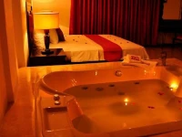 Hafa Adai Court Hotel 2*