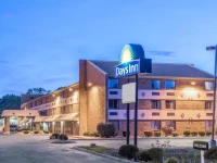 Days Inn Hurstbourne 2*