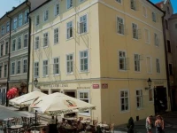 Cerna Liska 4*