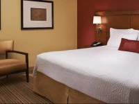 Courtyard by Marriott Louisville East 3*