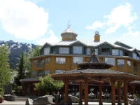 Town Plaza Suites by ResortQuest Whistler 3*