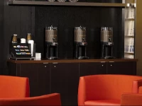 Courtyard Milwaukee Airport 3*