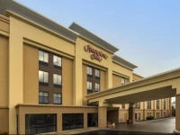 Hampton Inn Rochester North 3*