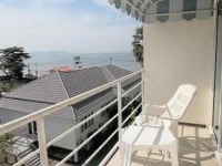 Venus Beach House 2*