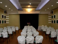 Shadi Home & Resident 3*