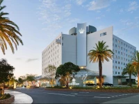 Crown Promenade Perth 4*