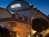 Sachsenpark-Hotel 4*