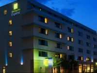 Holiday Inn Express Frankfurt Messe 3*