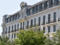 Le Grand Hotel Tours 3*