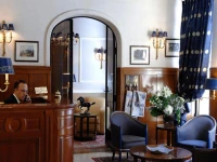 Du Rond-Point des Champs-Elysees 4*