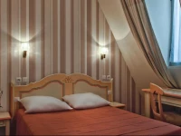 La Vieille France 2*