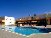 Petrinos Apartment Studios 3*