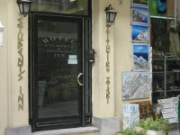 Student And Travellers Inn 1*