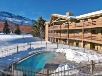 All Seasons Condominiums 3*