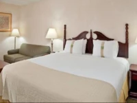 Holiday Inn Huntsville - Research Park 3*