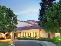 Courtyard by Marriott Bakersfield 3*