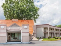 Howard Johnson Princeton/Lawrenceville 2*