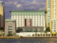 Four Seasons Hotel London at Canary Wharf 5*