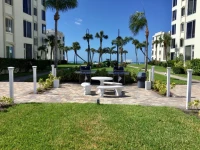 Island House Beach Resort 3*