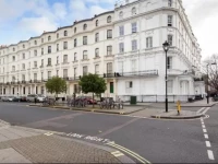 Princes Square Apartments