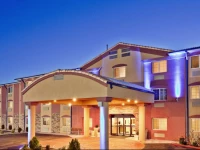 Holiday Inn Express Santa Rosa 2*