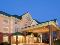 Country Inn & Suites Newark 3*