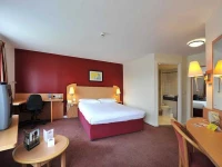 Days Hotel Belfast 3*
