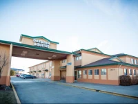 Days Inn & Suites Wichita 2*