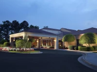 Courtyard by Marriott Savannah Midtown 3*