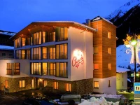 Charly Hotel Ischgl  3*