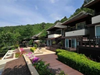 Andaman White Beach Resort 4*