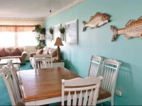 Watsons Regency Suites 3*