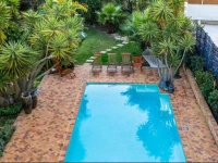 Secret Garden Guesthouse 4*