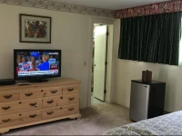 Weathervane Motel 2*