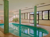 NH Bologna Villanova 4*