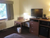 AmericInn Lodge & Suites Worthington 2*