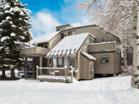 Payday Condominiums 3*